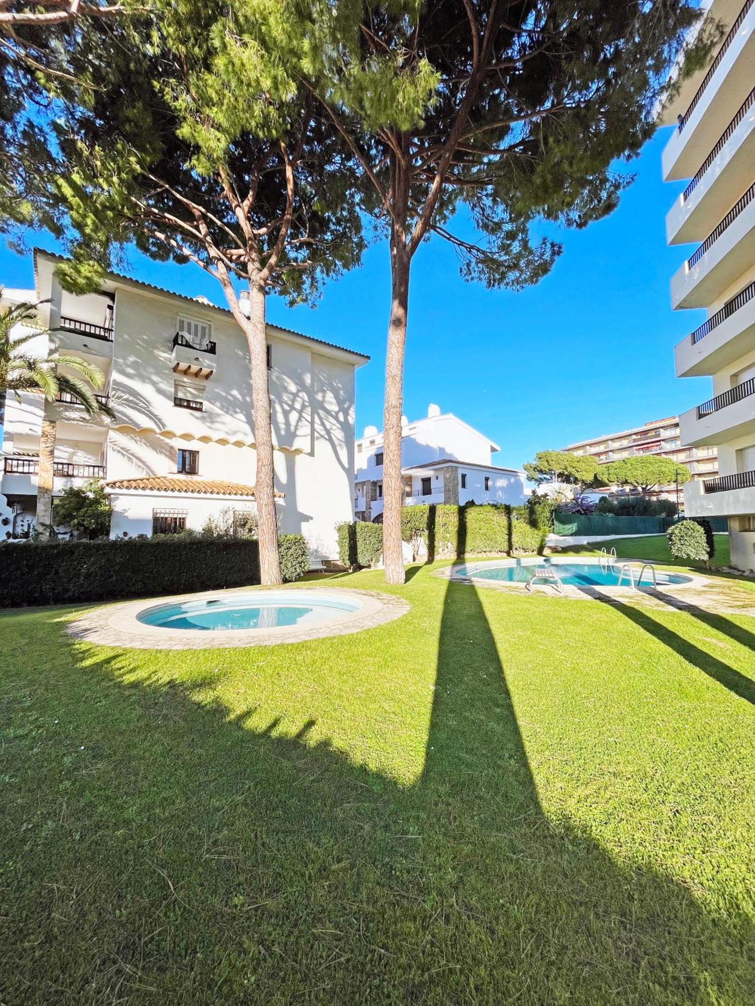 Apartamento En La Escala Con Piscina Y Parking L' Escala Extérieur photo